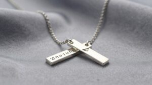 best bar name necklaces