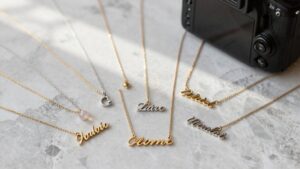 dainty name necklace trends
